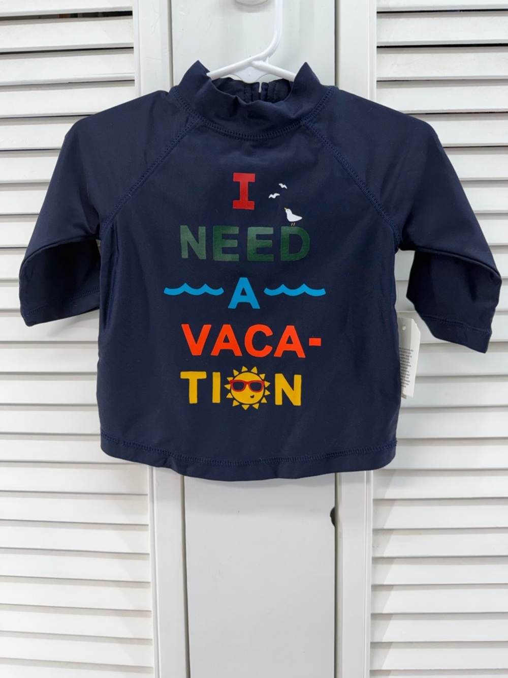 GAP size 0-6M Navy boy infantRashguard with Colorful 'I Need A Vacation' Graphic